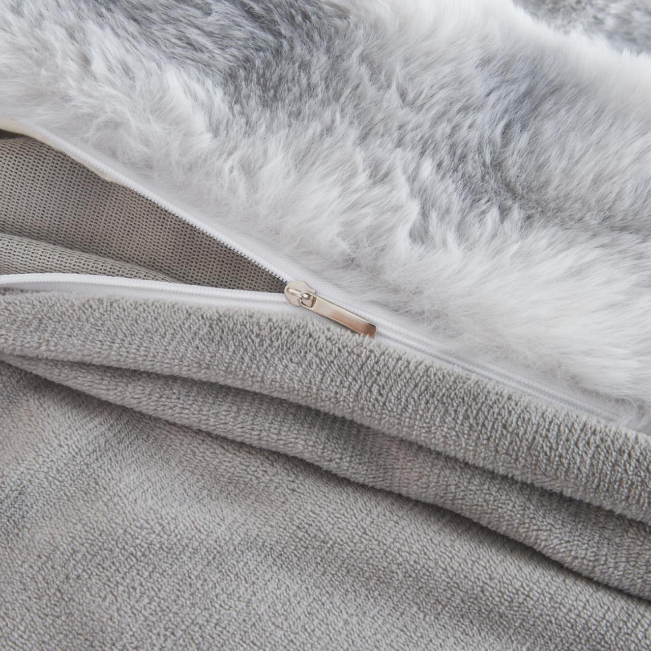 Σετ Γούνινη Παπλωματοθήκη & Μαξιλαροθήκες - Image 3