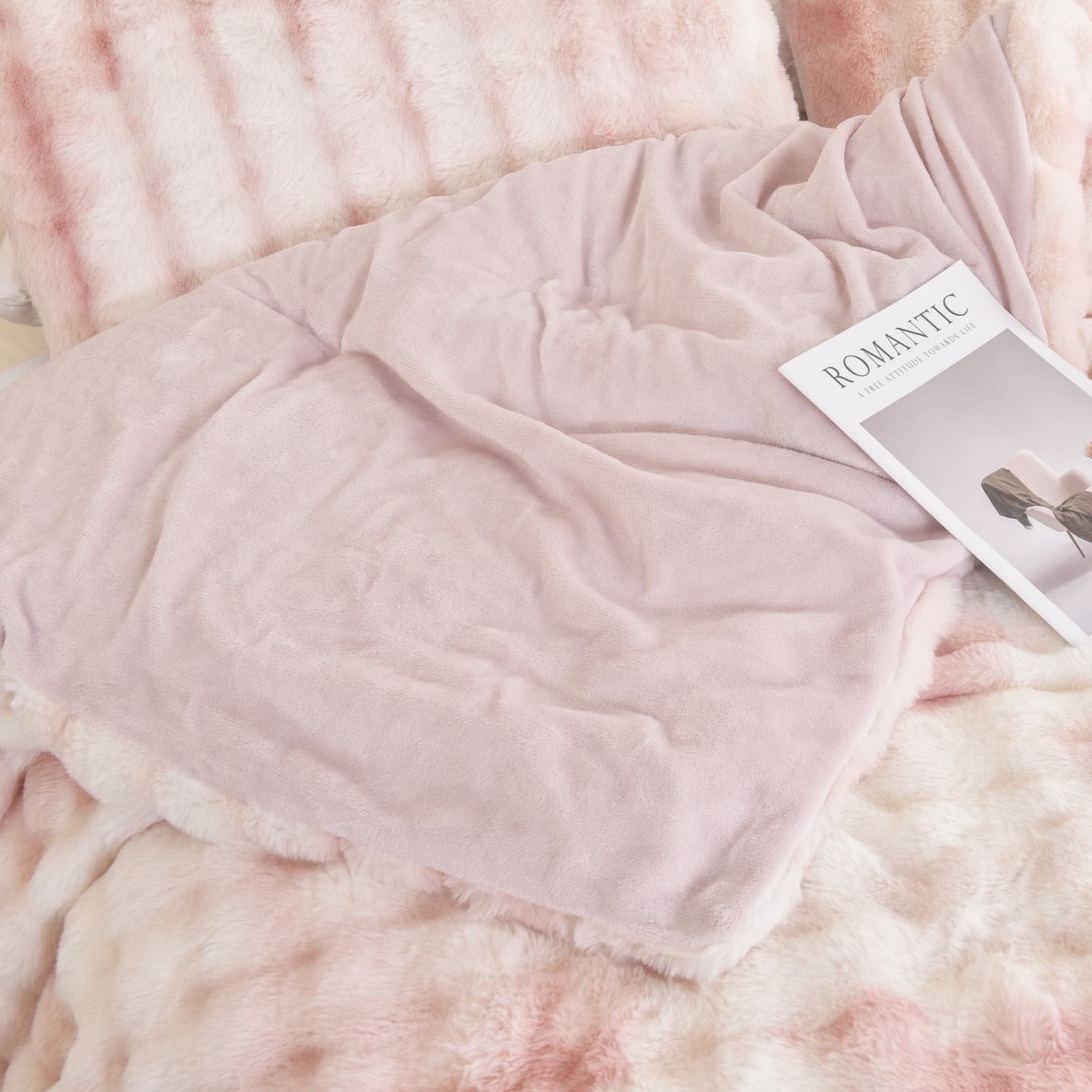 Σετ Γούνινη Παπλωματοθήκη & Μαξιλαροθήκες - Image 13